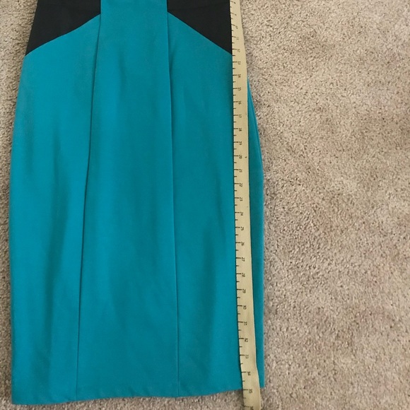 Dress - Picture 6 of 8